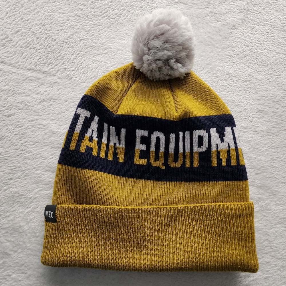 MEC 100% Merino Wool Beanie Hat Adult OS Yellow Winter Knit Mountain Equipment